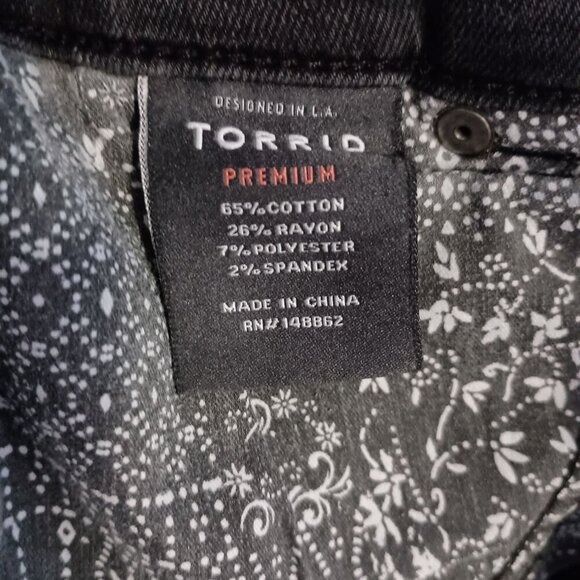 Torrid Jegging Skinny High-Rise Multi Zip Jean Black Size 14 Short Stretch - Picture 8 of 8